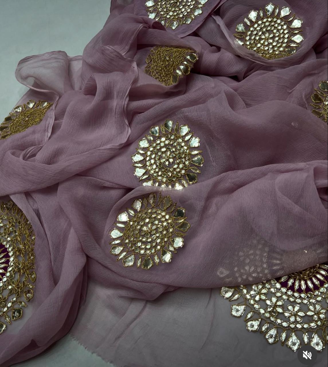 Noor Zardosi Buta Saree