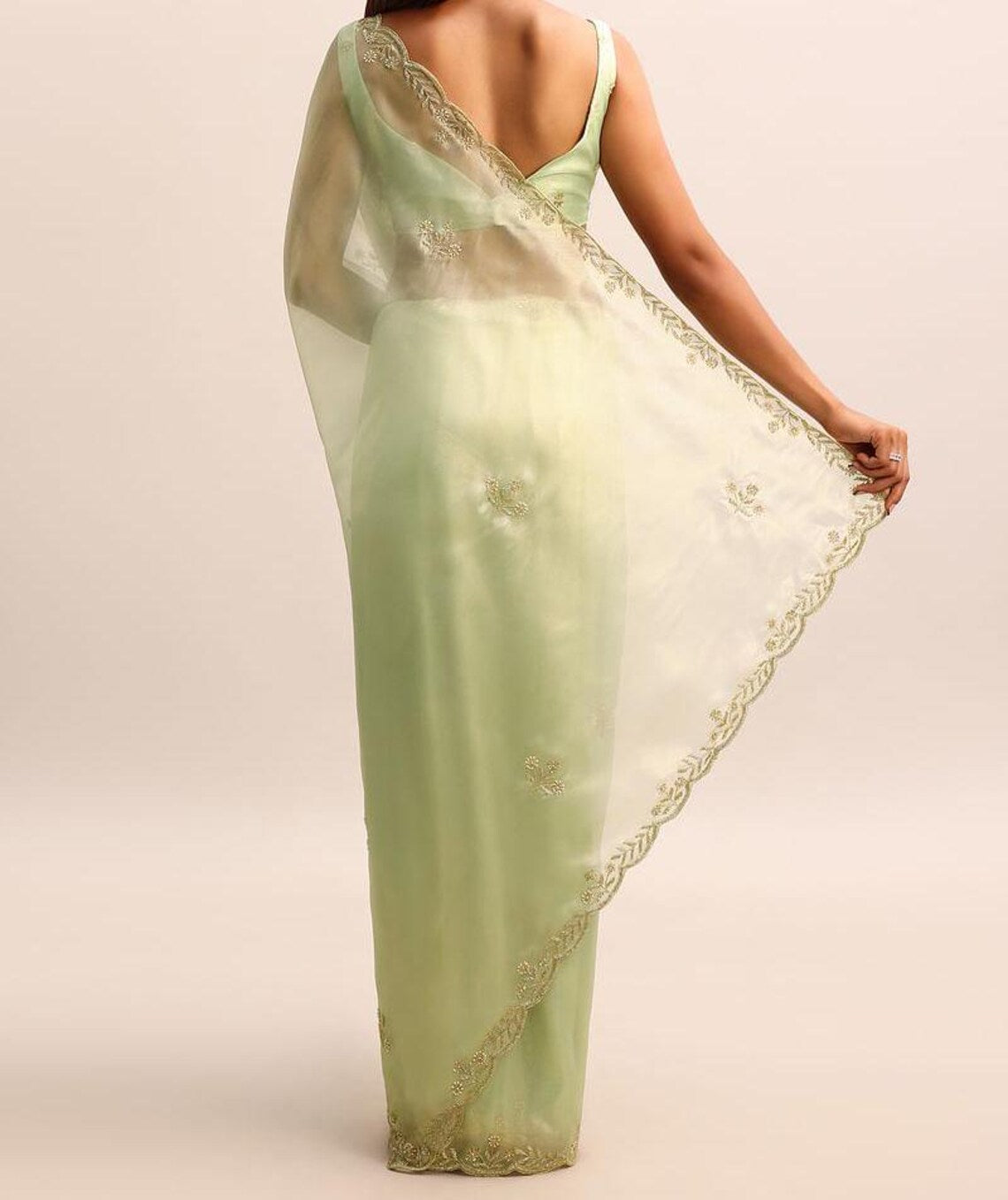 Kiara Cutdana Pearl Saree