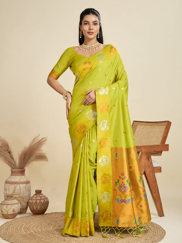 Shreya Banarasi Saree