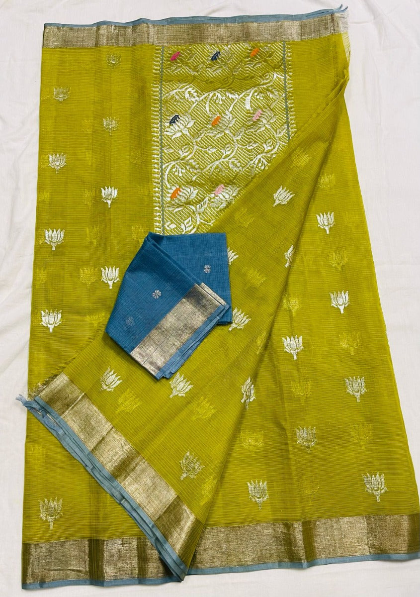 Aarna Zari Botti Saree