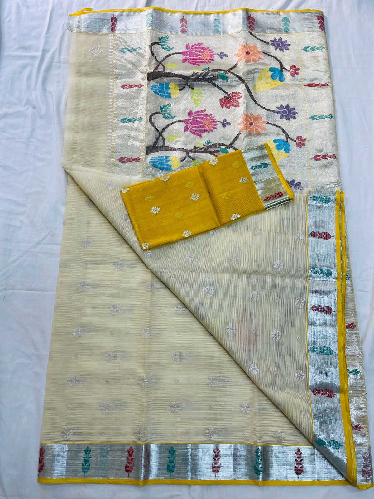 Kiya Pure Handloom Kotadoria Saree