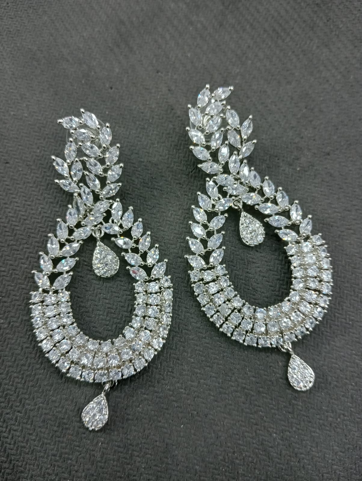 Tania Earring