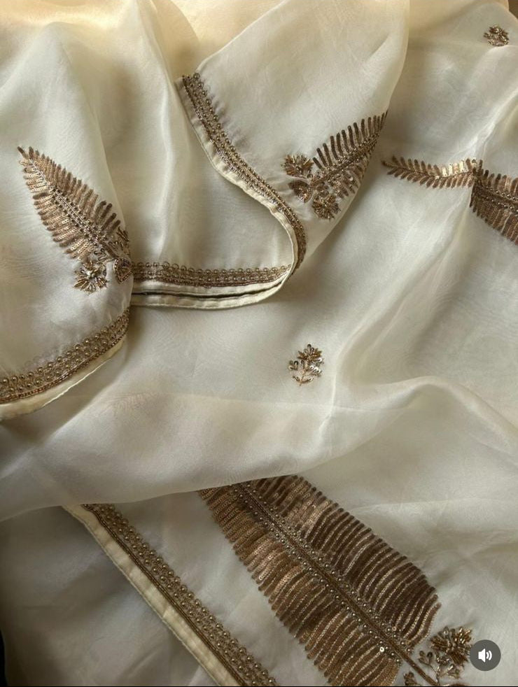 Tall Leaf Organza Saree