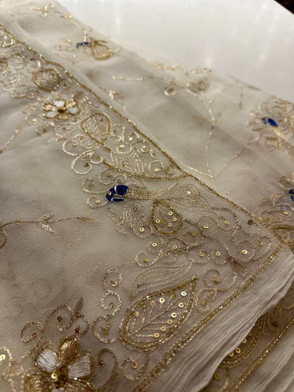 Meera Zari Aari Saree