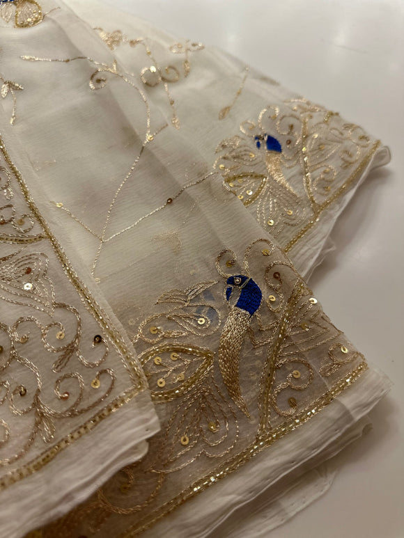 Meera Zari Aari Saree